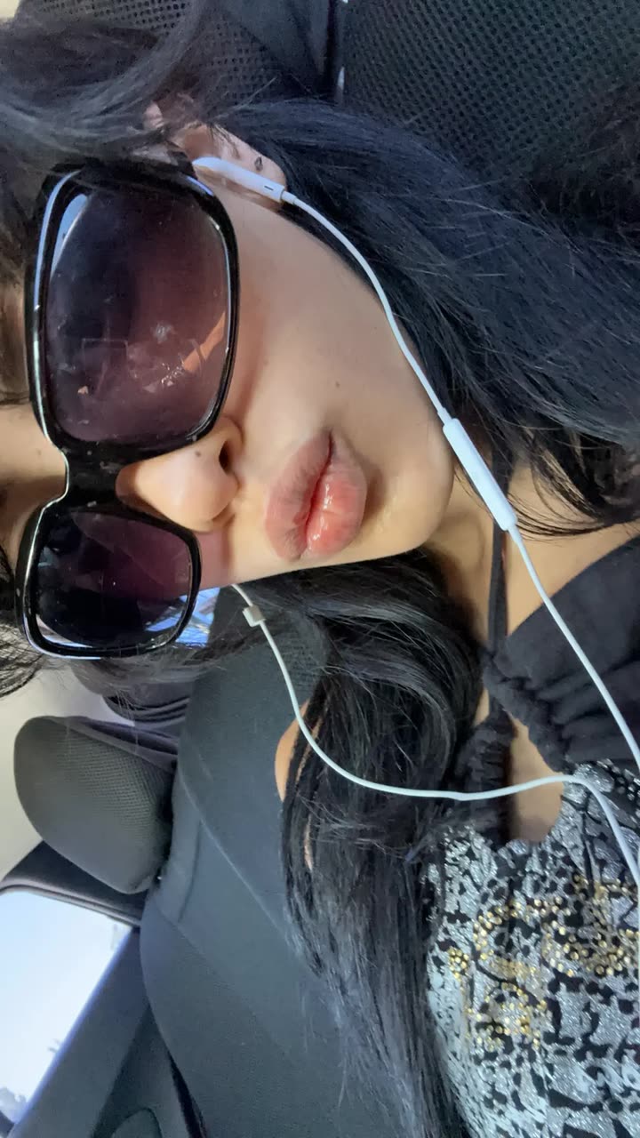 leonanaomii snapchat image archive image