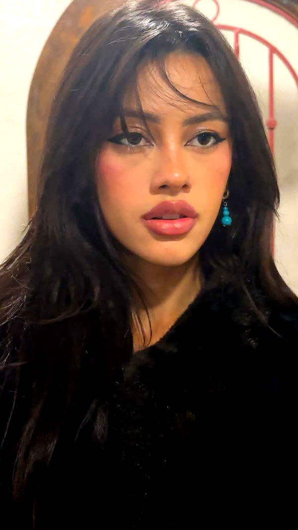 leonanaomii image ~ Altpins