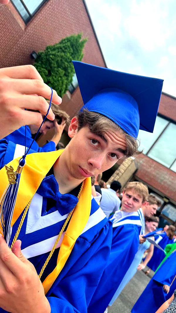 leonanaomii image ~ Altpins