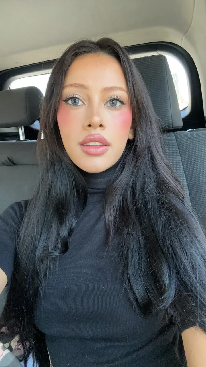 leonanaomii snapchat image archive image