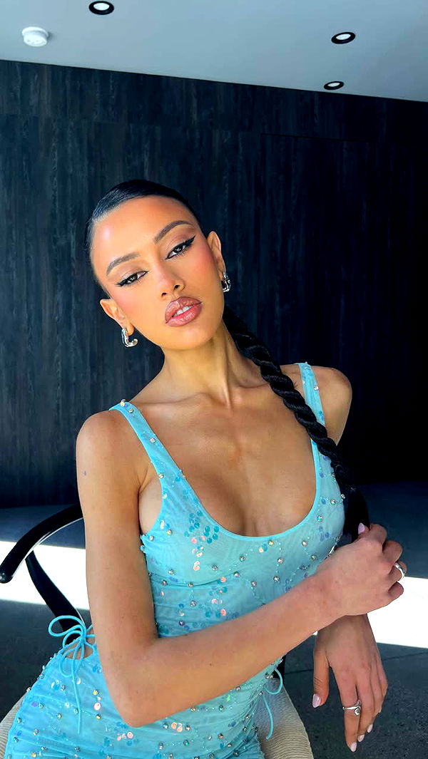 leonanaomii image ~ Altpins