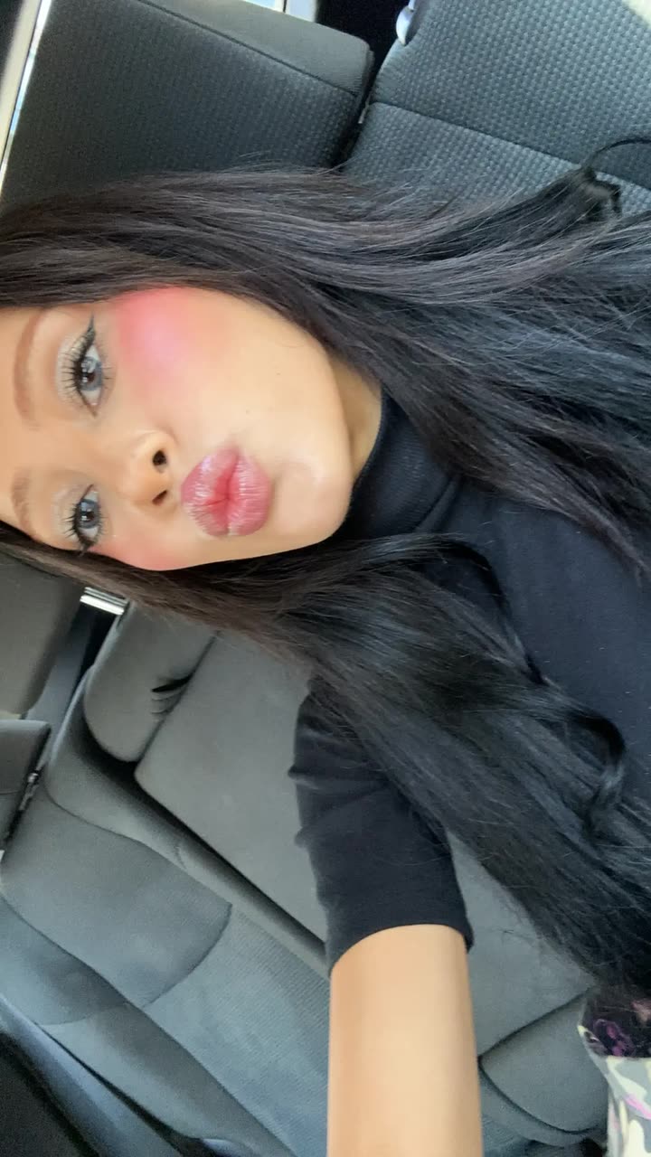 leonanaomii snapchat image archive image