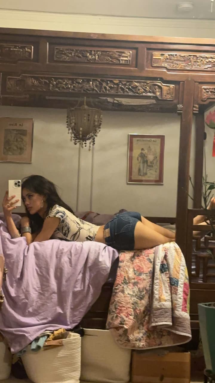 leonanaomii snapchat image archive image