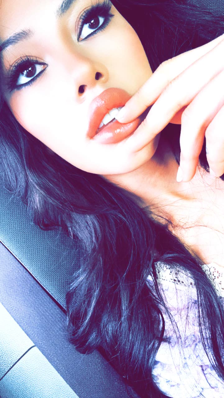 leonanaomii snapchat image archive image