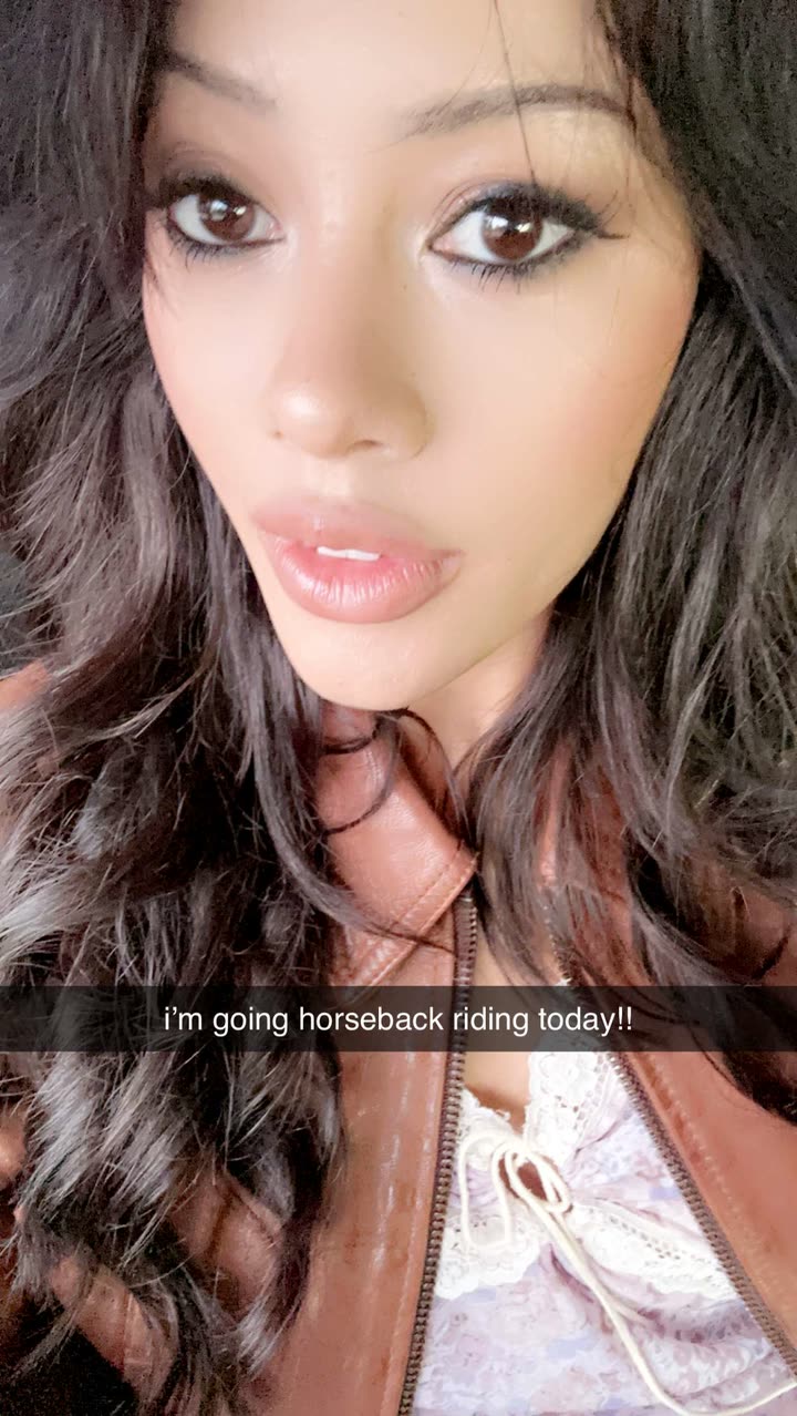 leonanaomii snapchat image archive image