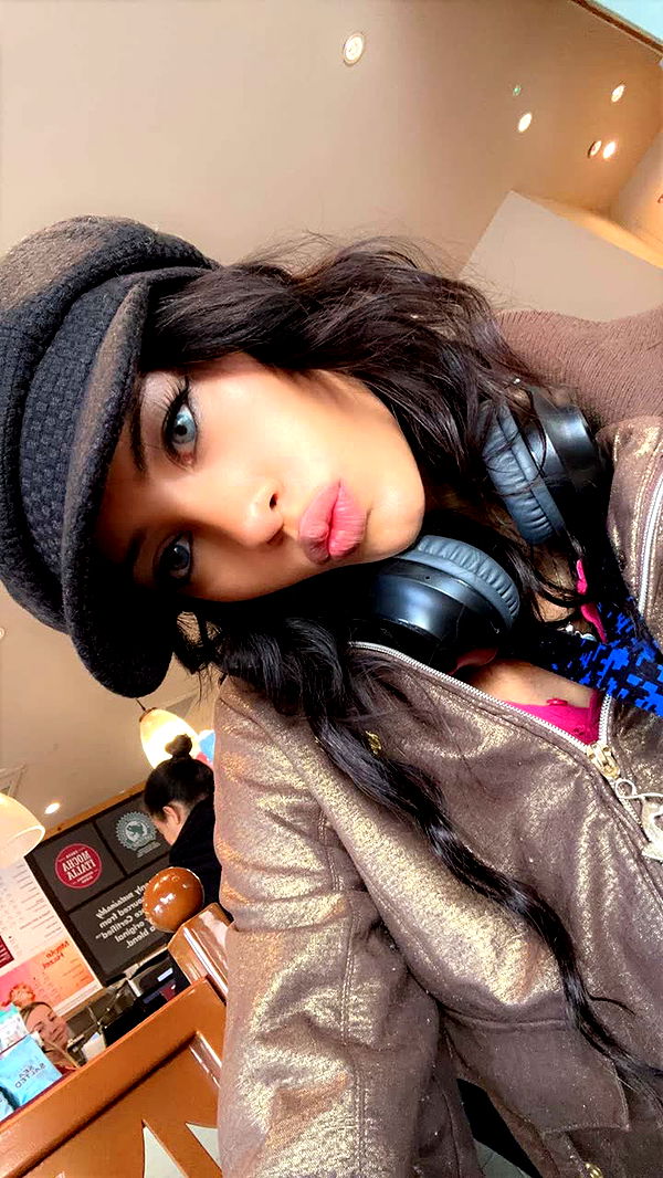 leonanaomii image ~ Altpins