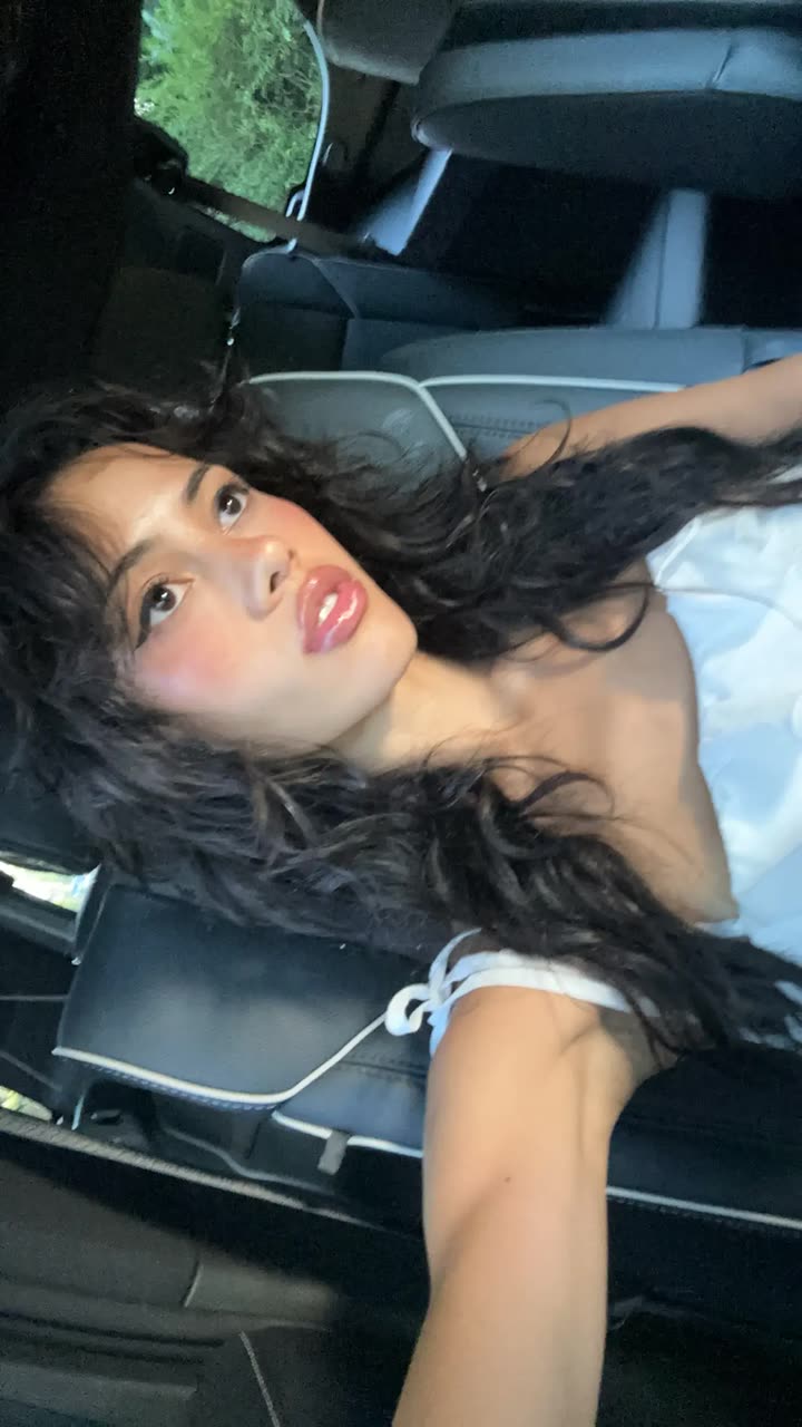 leonanaomii snapchat image archive image