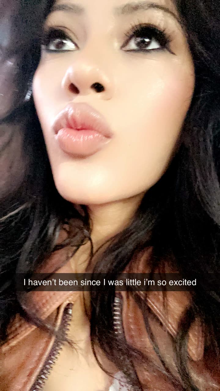 leonanaomii snapchat image archive image