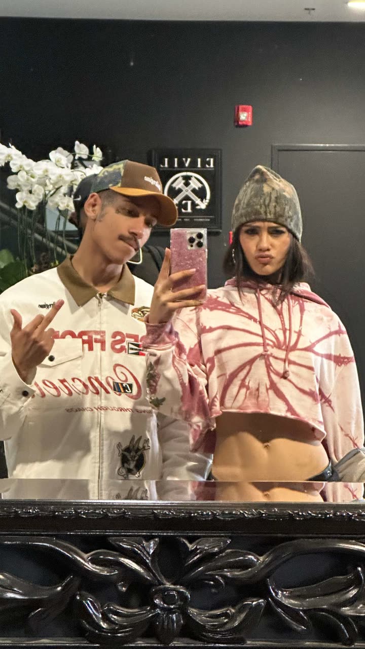 leonanaomii snapchat image archive image