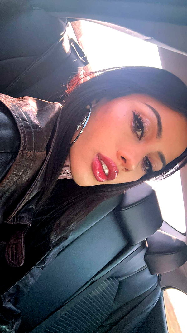 leonanaomii image ~ Altpins