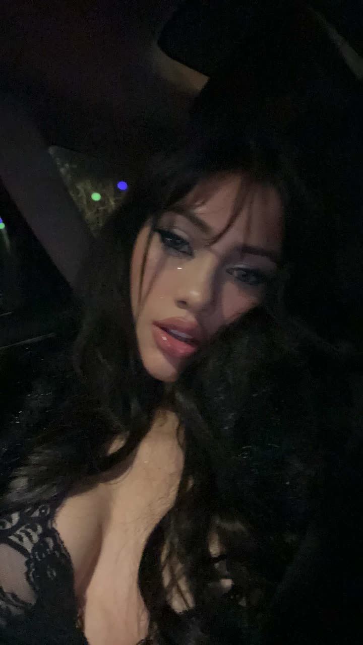 leonanaomii snapchat image archive image