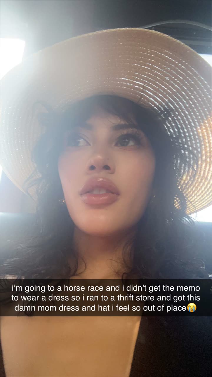 leonanaomii snapchat image archive image