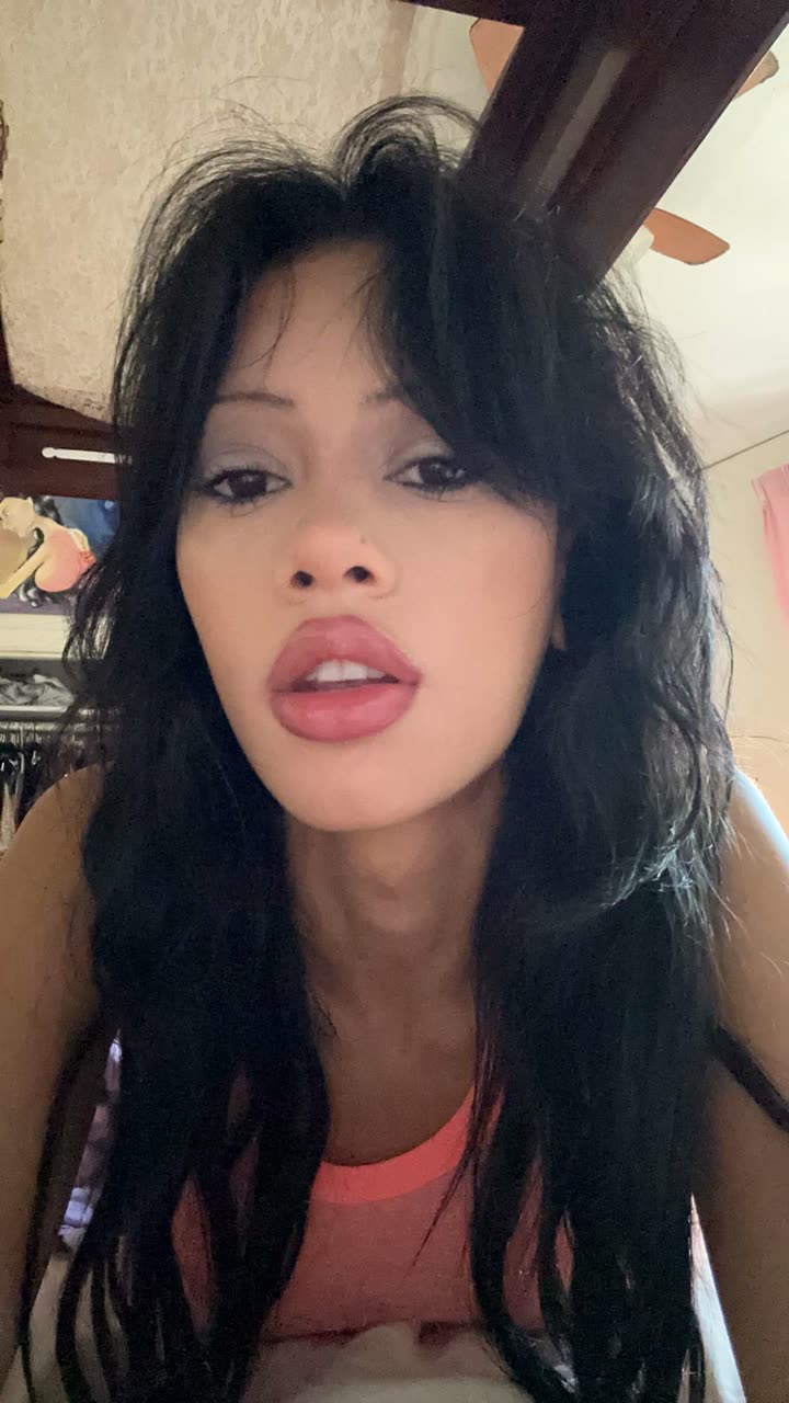 leonanaomii snapchat image archive image