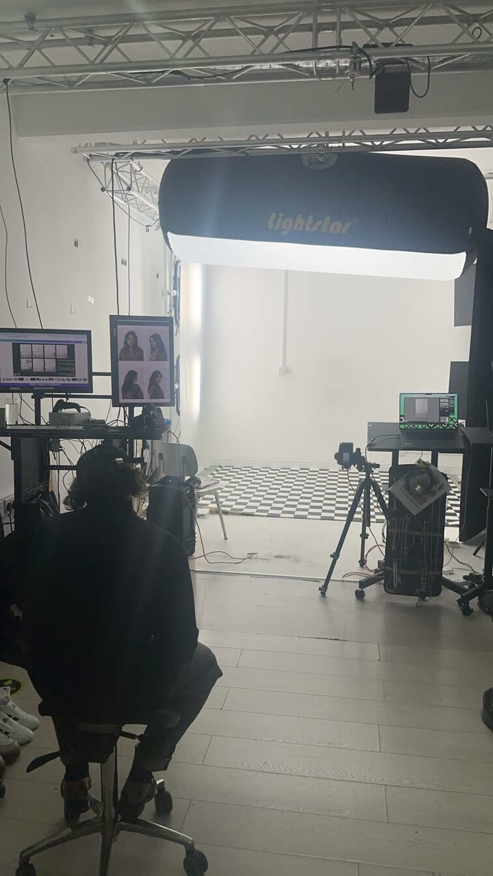 leonanaomii snapchat image archive image