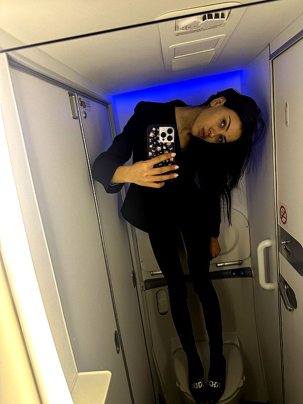 leonanaomii image ~ Altpins