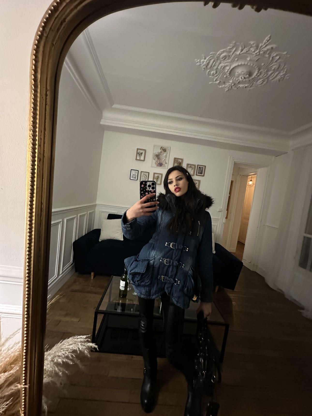 leonanaomii snapchat image archive image