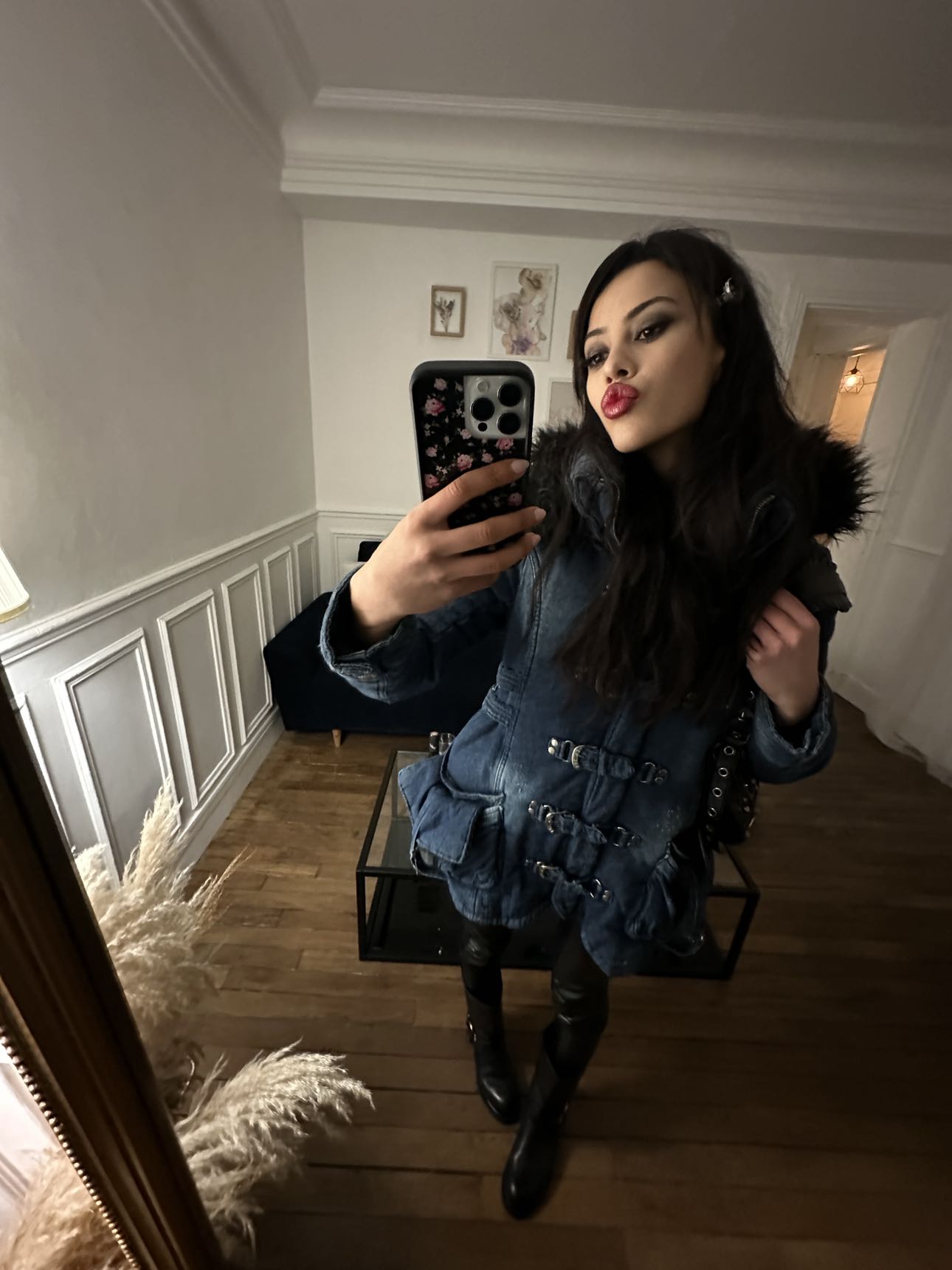 leonanaomii snapchat image archive image