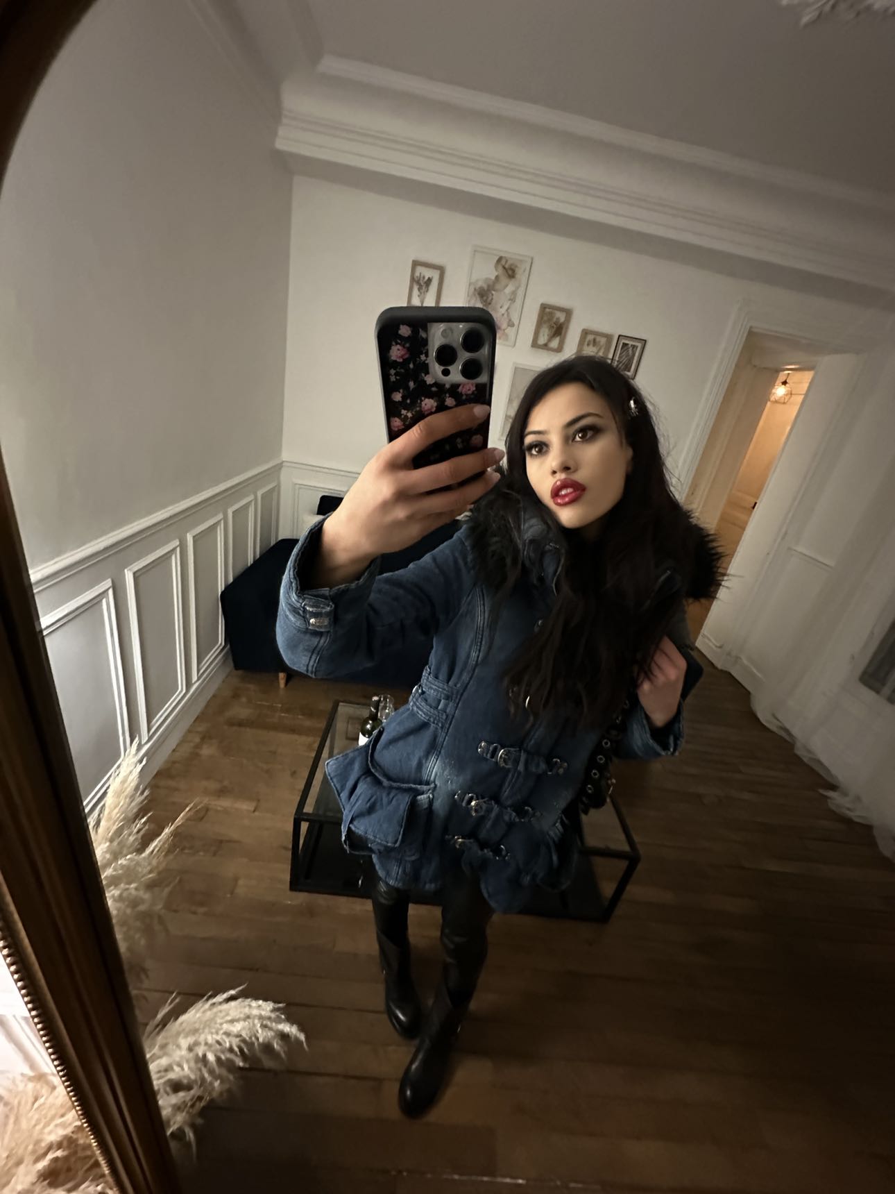 leonanaomii snapchat image archive image