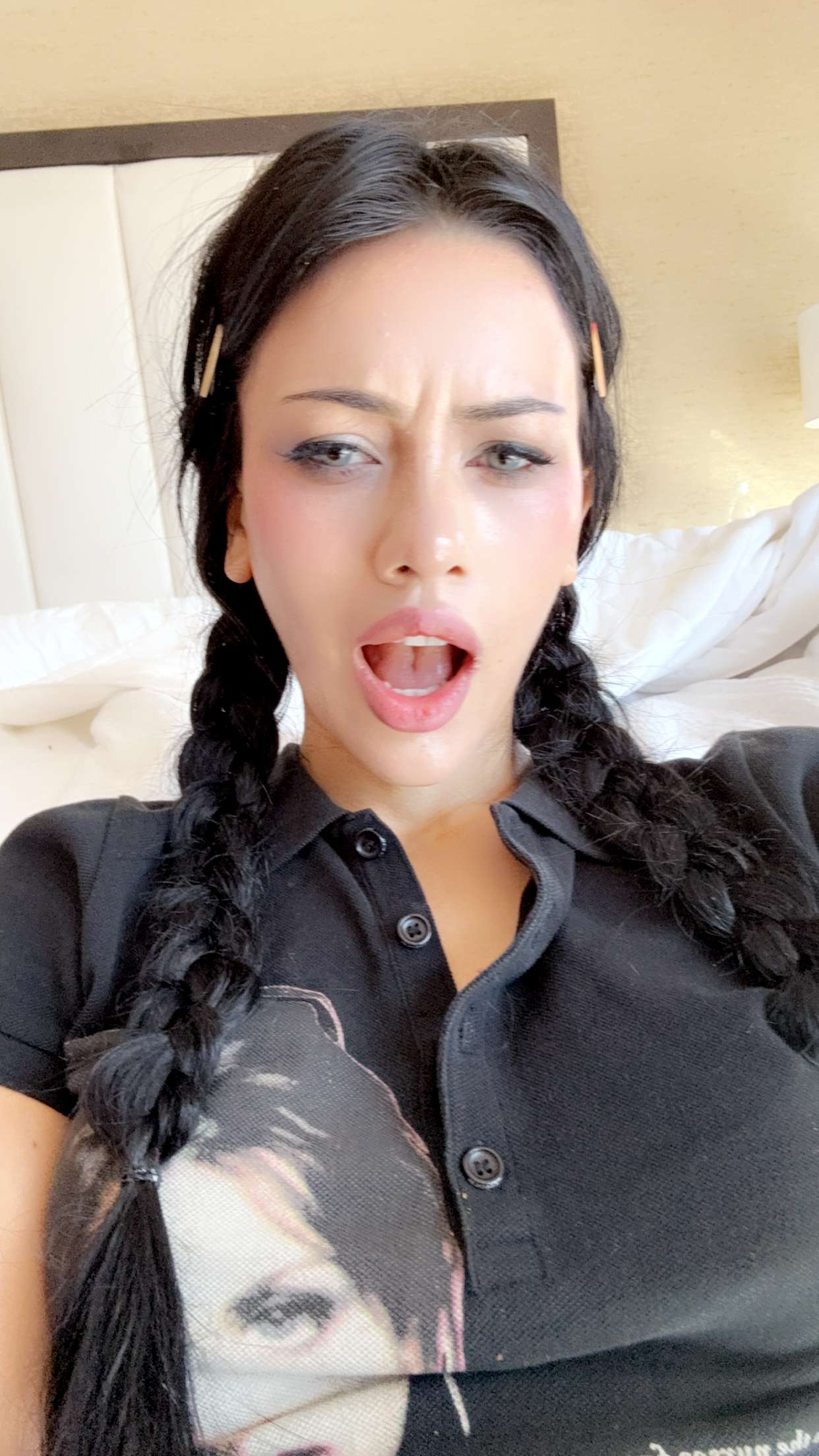 leonanaomii snapchat image archive image