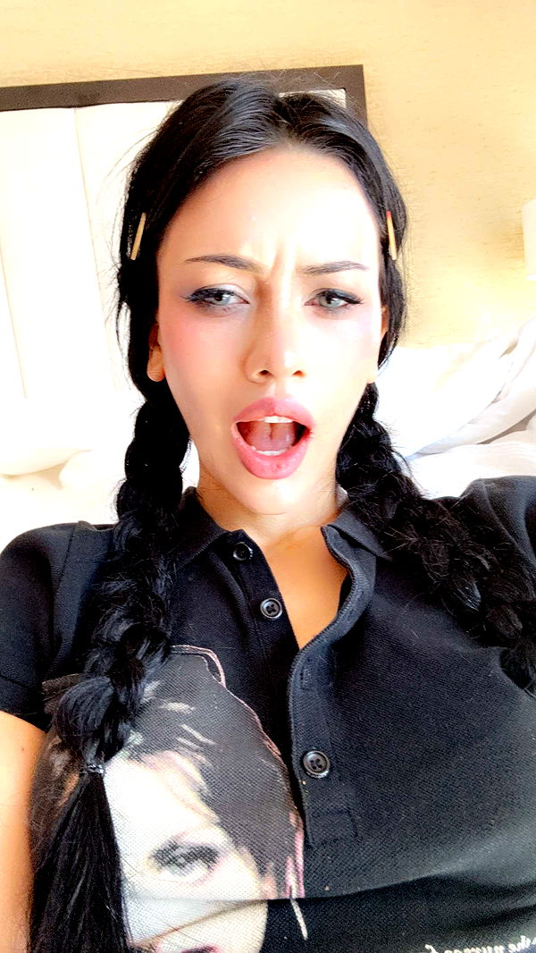 leonanaomii image ~ Altpins