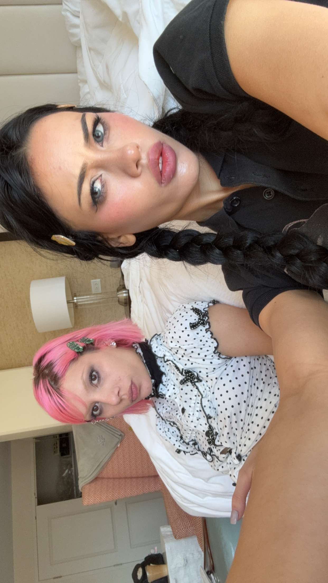 leonanaomii snapchat image archive image