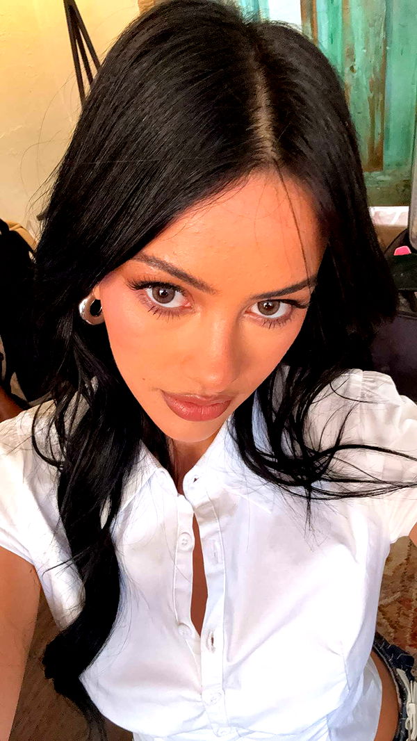 leonanaomii image ~ Altpins