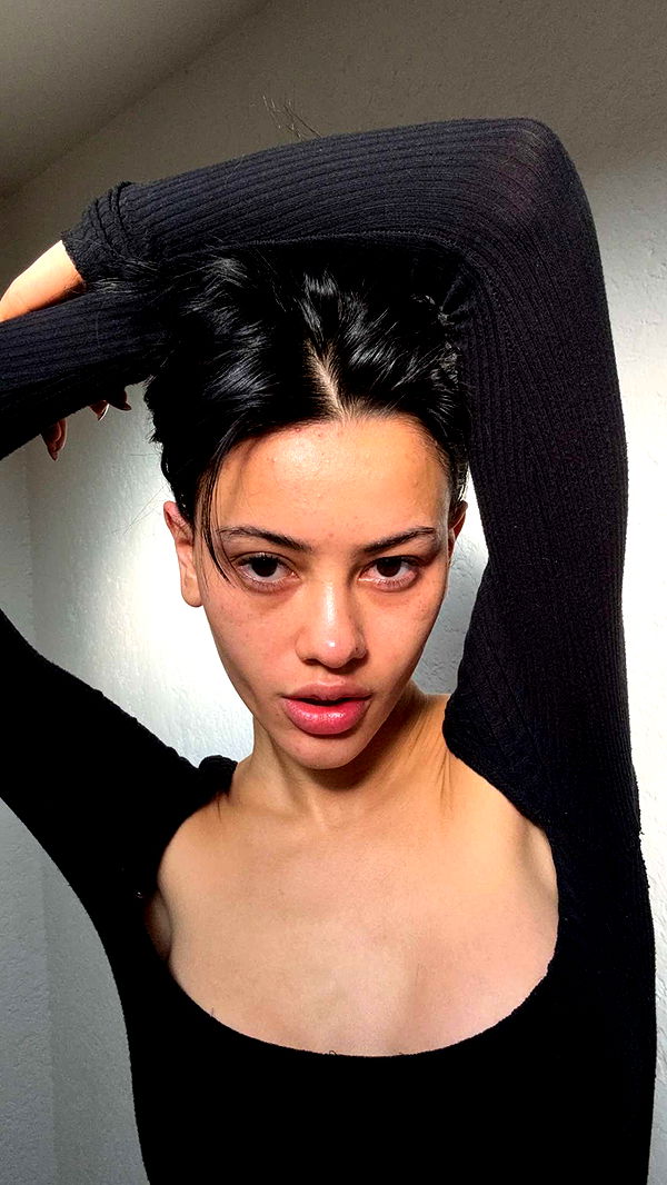 leonanaomii image ~ Altpins