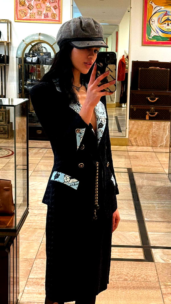 leonanaomii image ~ Altpins