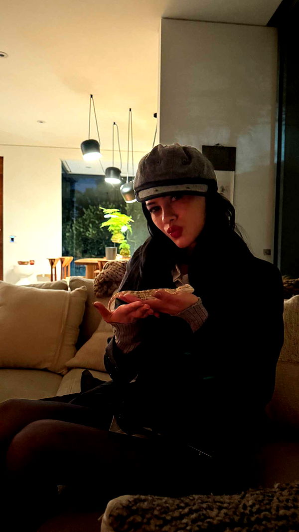 leonanaomii image ~ Altpins