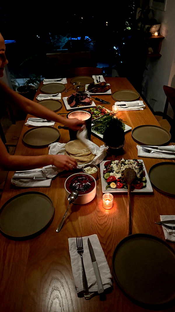 leonanaomii image ~ Altpins