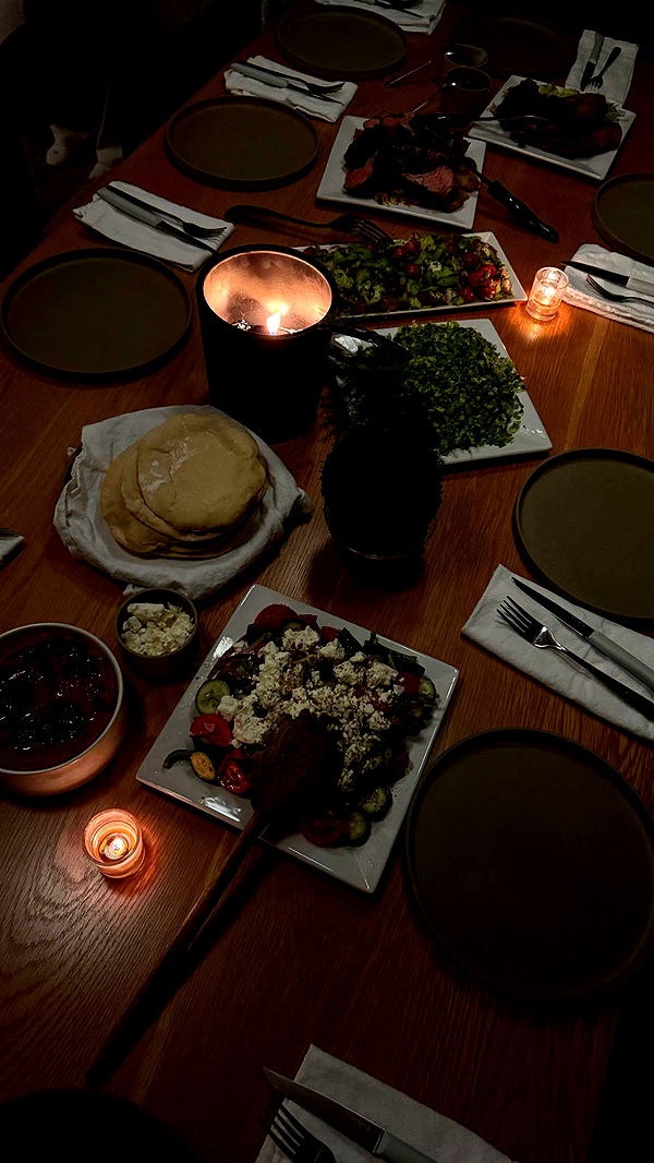 leonanaomii image ~ Altpins