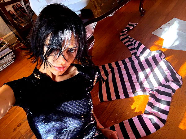 leonanaomii image ~ Altpins