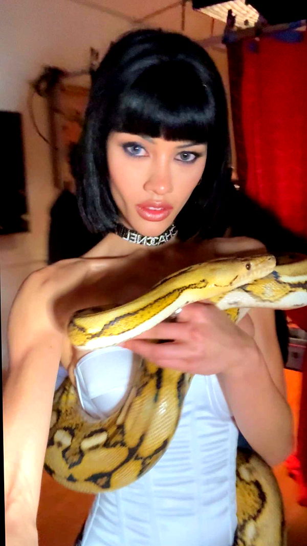 leonanaomii image ~ Altpins