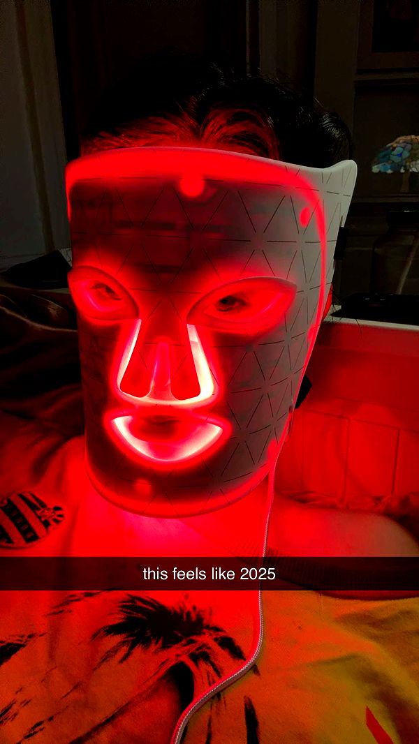 leonanaomii image ~ Altpins