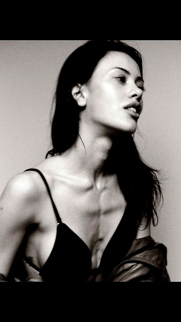 leonanaomii image ~ Altpins