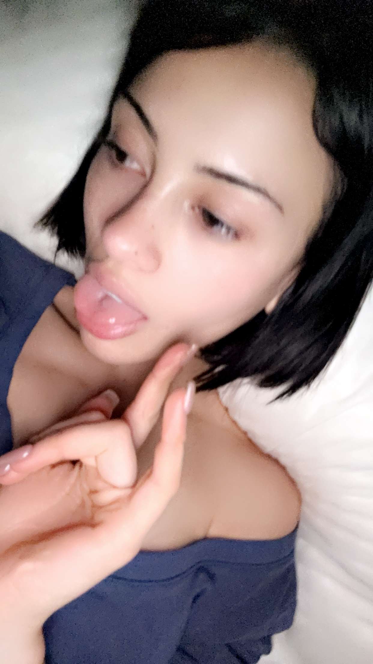 leonanaomii snapchat image archive image