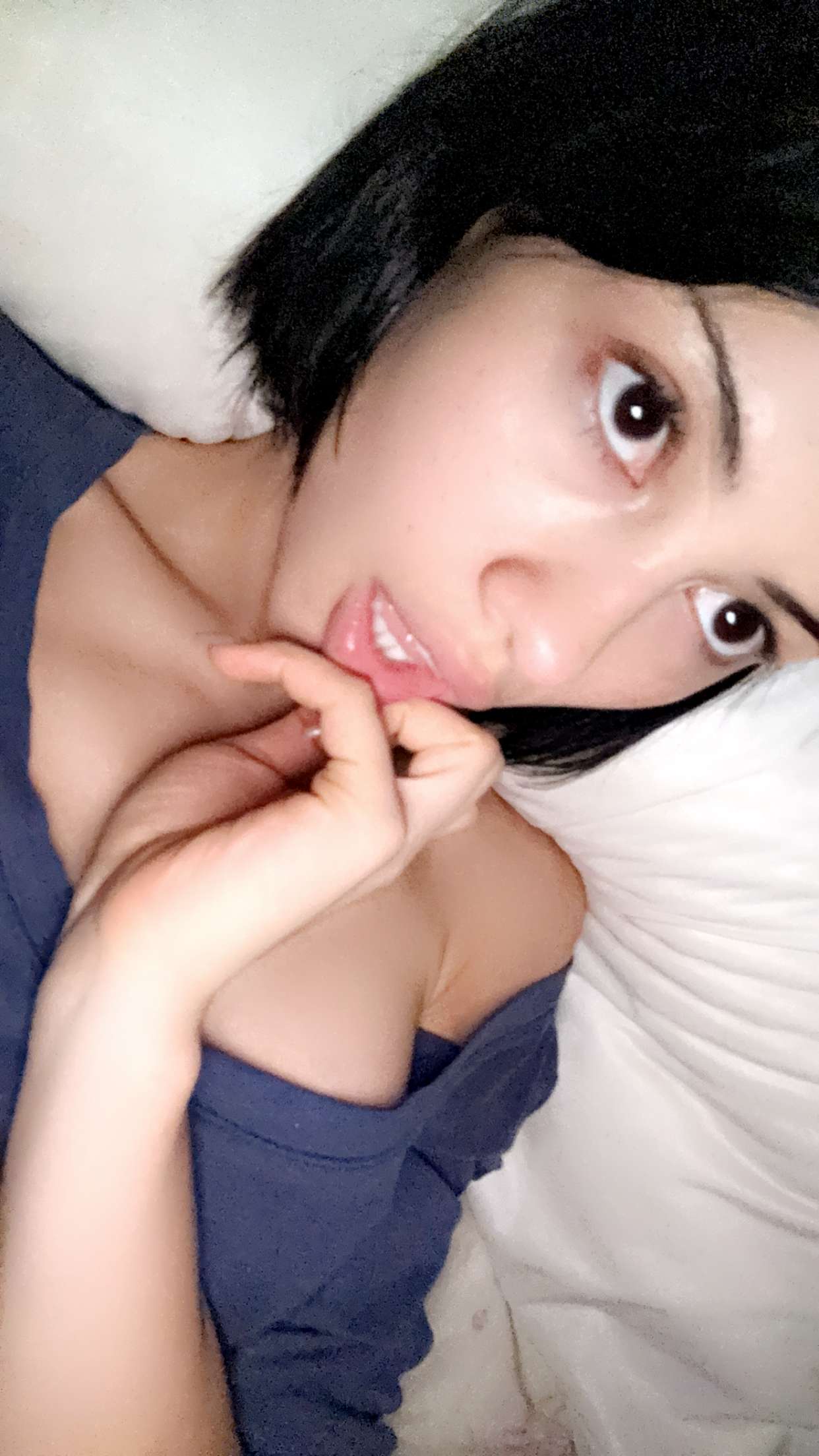 leonanaomii snapchat image archive image