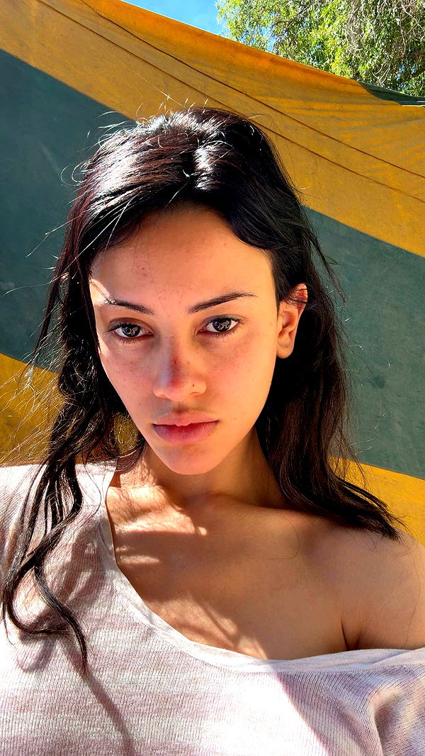 leonanaomii image ~ Altpins