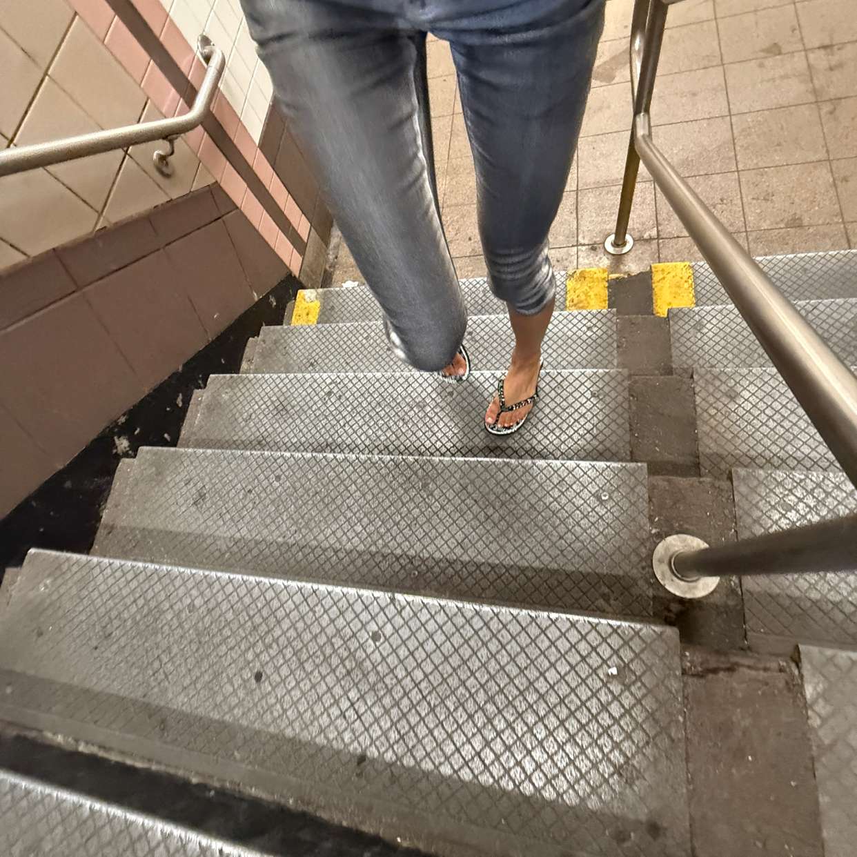 leonanaomii snapchat image archive image