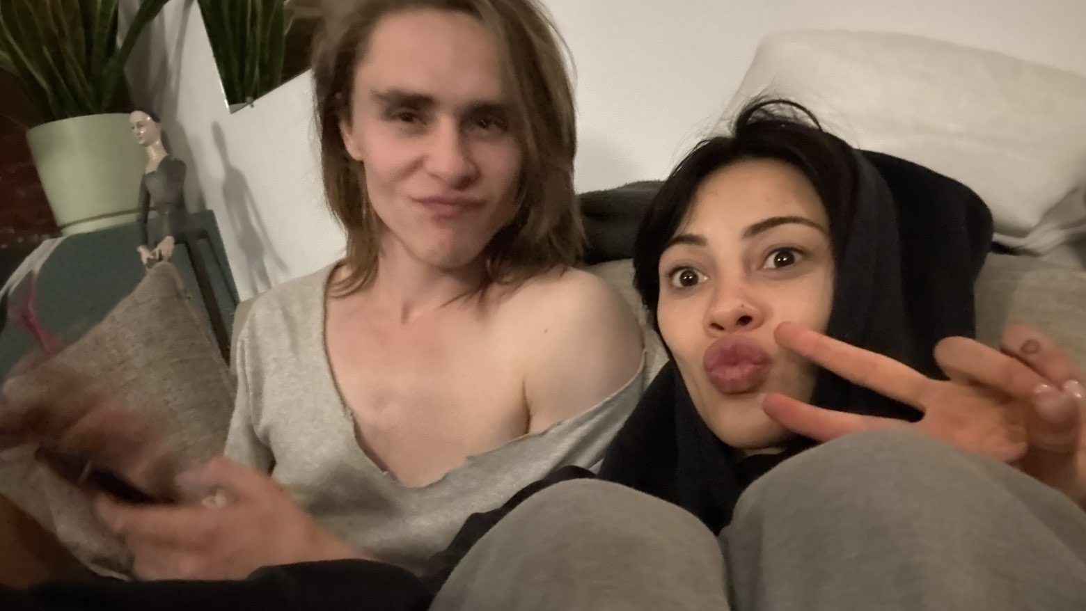 leonanaomii snapchat image archive image