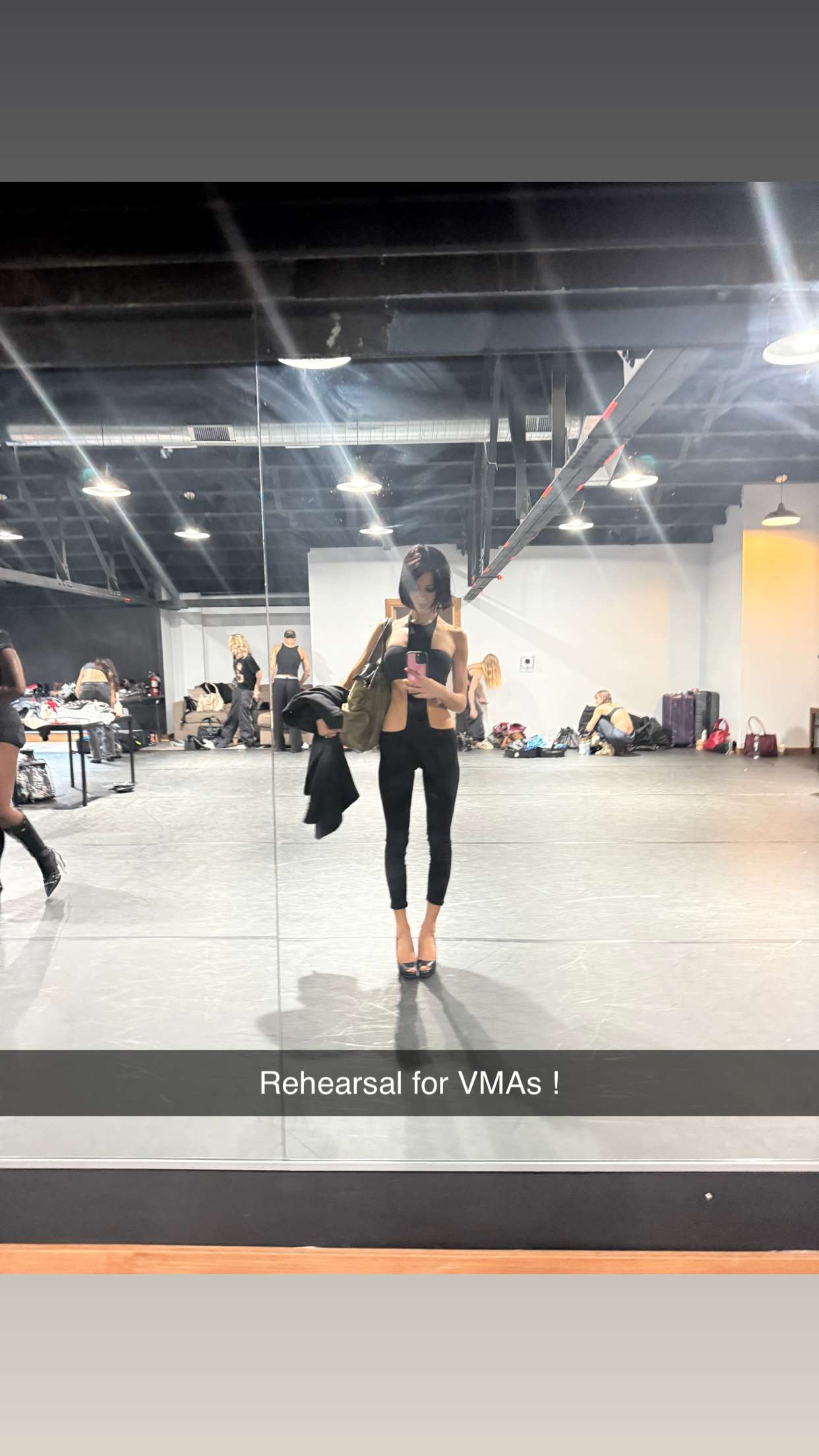 leonanaomii snapchat image archive image