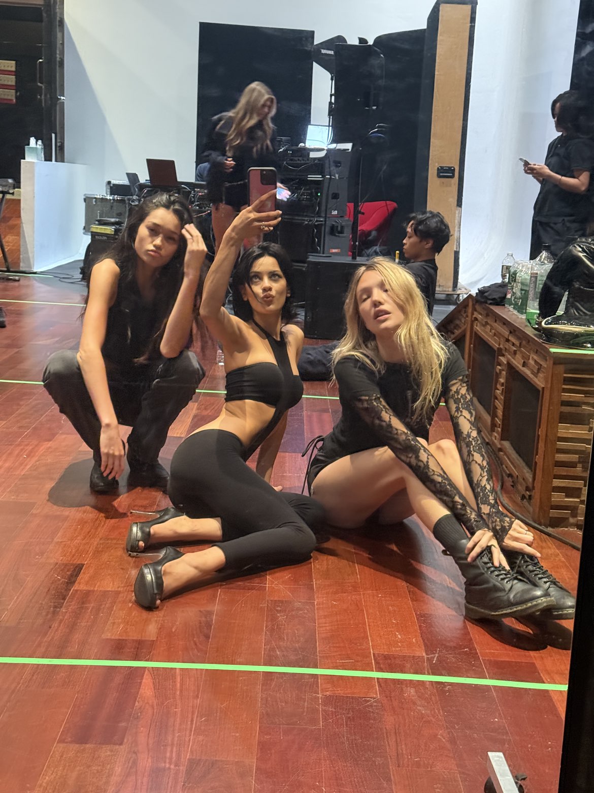 leonanaomii snapchat image archive image