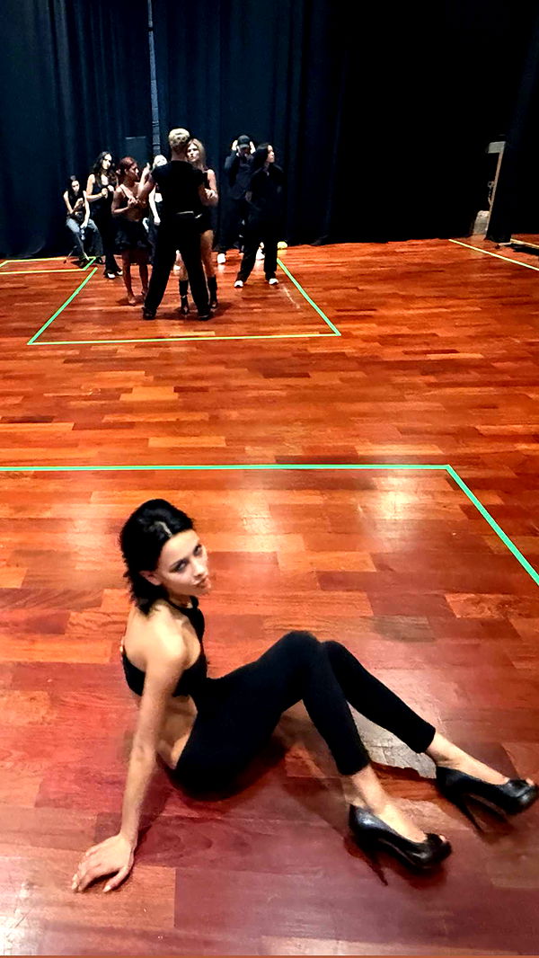 leonanaomii image ~ Altpins