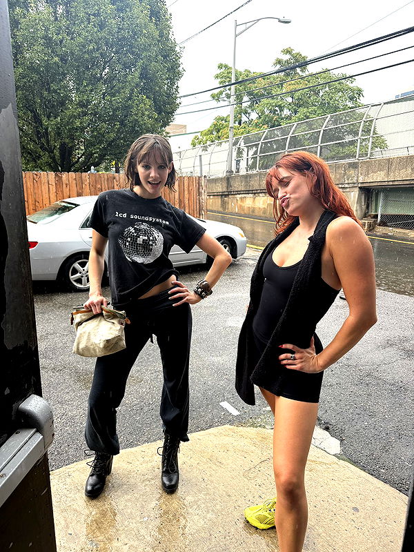 leonanaomii image ~ Altpins