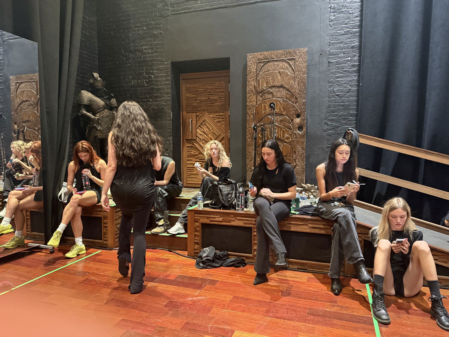 leonanaomii snapchat image archive image