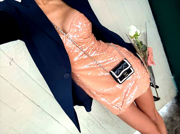 leonanaomii image ~ Altpins