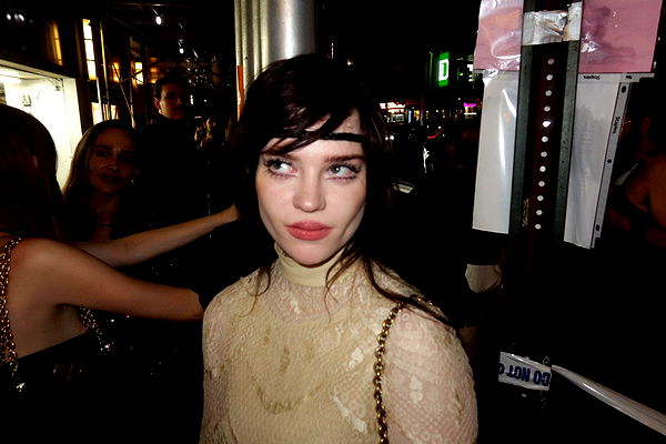 leonanaomii image ~ Altpins