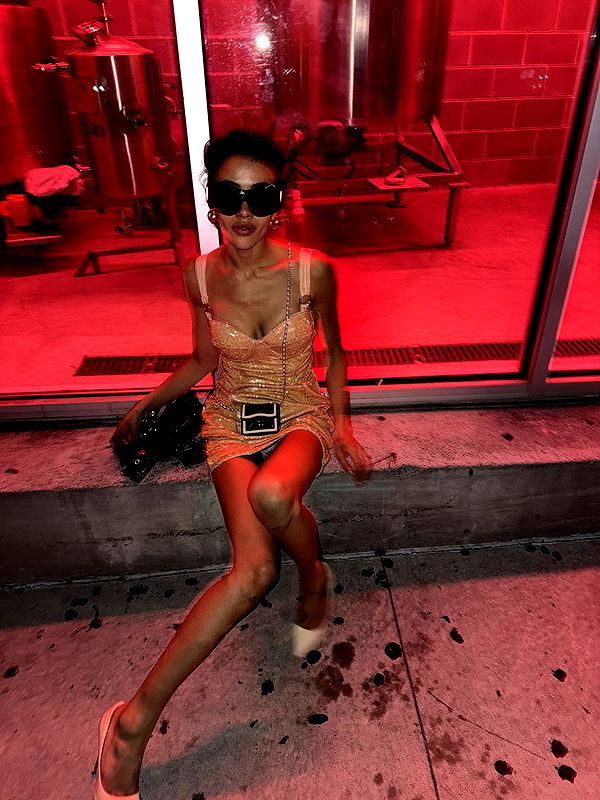 leonanaomii image ~ Altpins