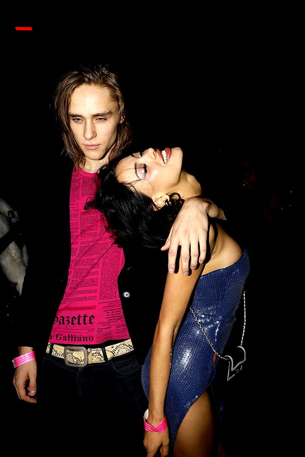 leonanaomii image ~ Altpins