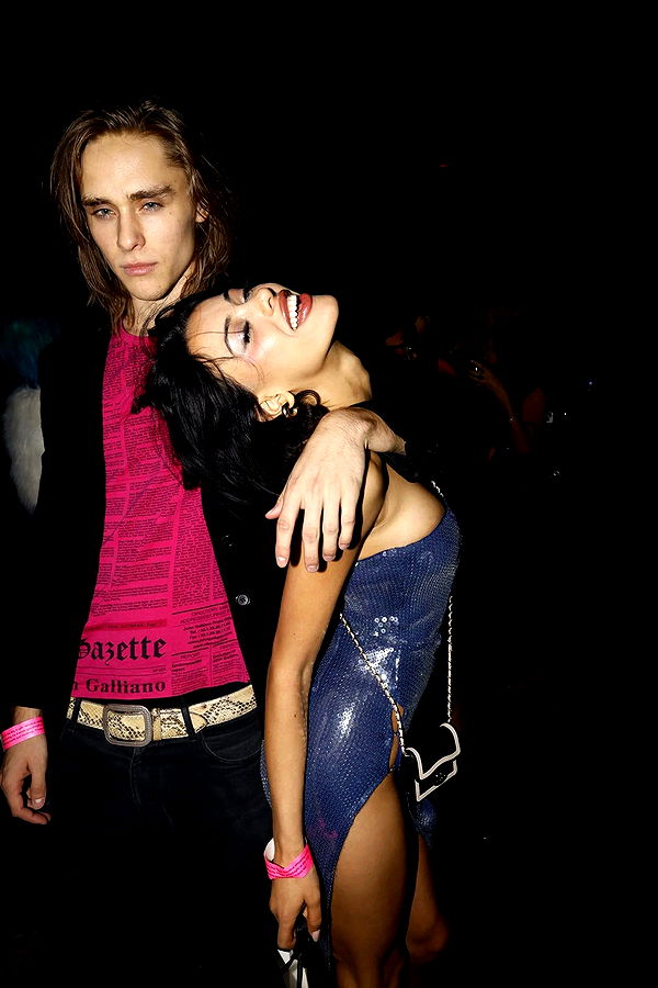 leonanaomii image ~ Altpins